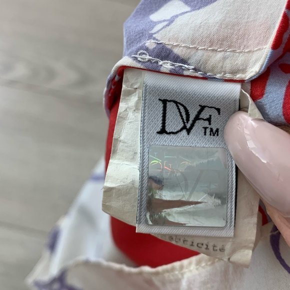 Diane Von Furstenberg Silk Floral Print Blouse - Picture 8 of 13